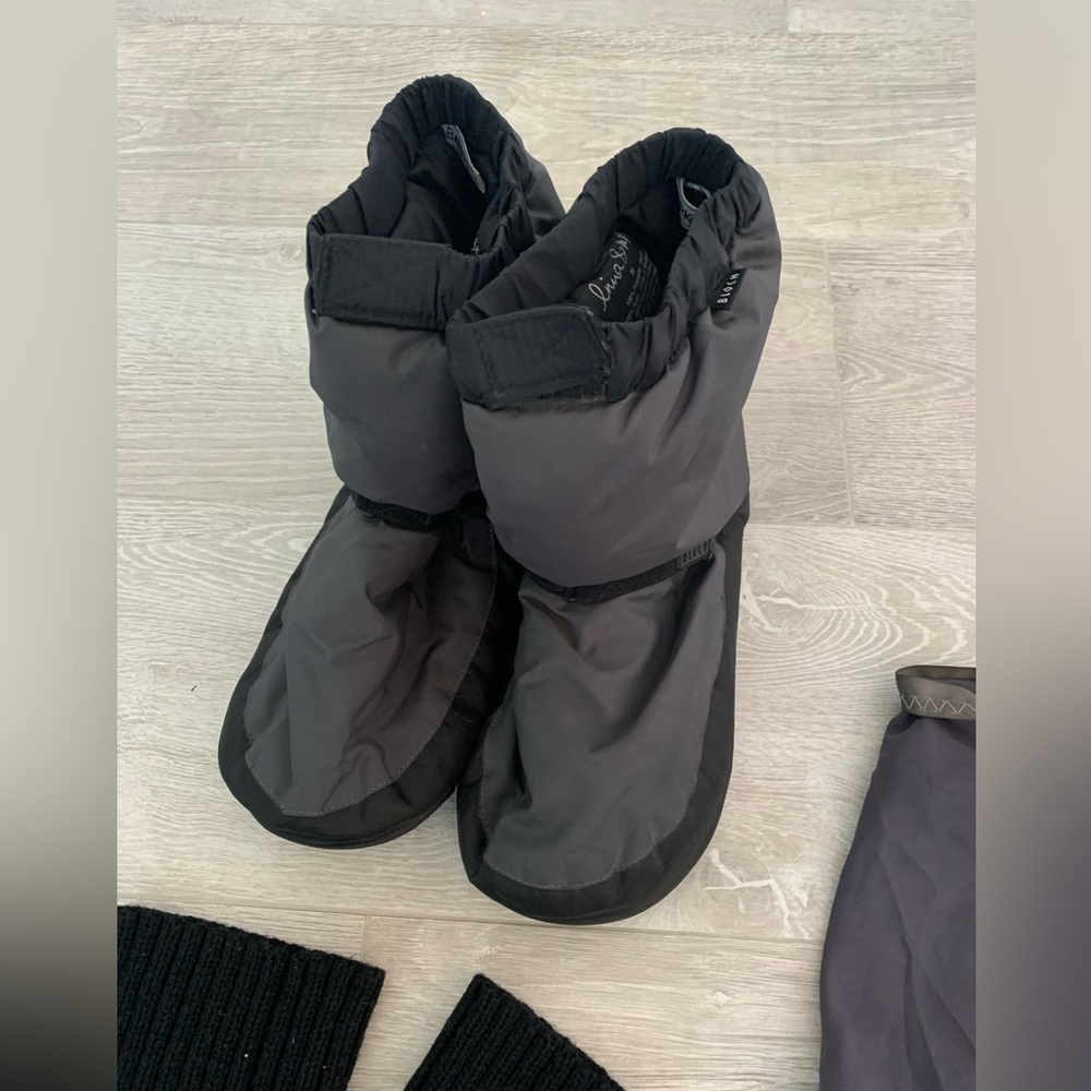 SOLD. Ballet warm up boots. Size S.